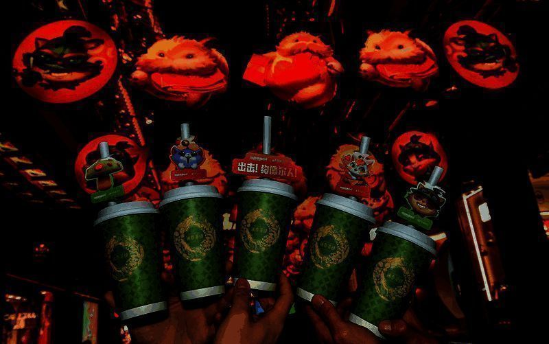 上海豫园灯会与英雄联盟手游联动相关场景图片3