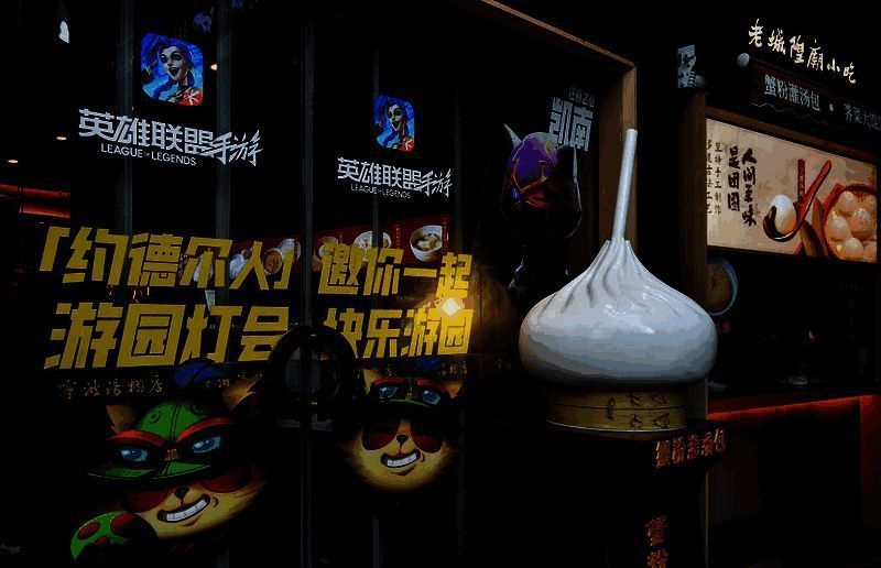 上海豫园灯会与英雄联盟手游联动相关场景图片6