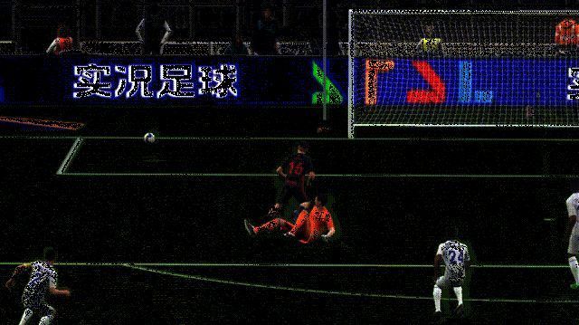 卡西利亚斯化解近距离射门动图