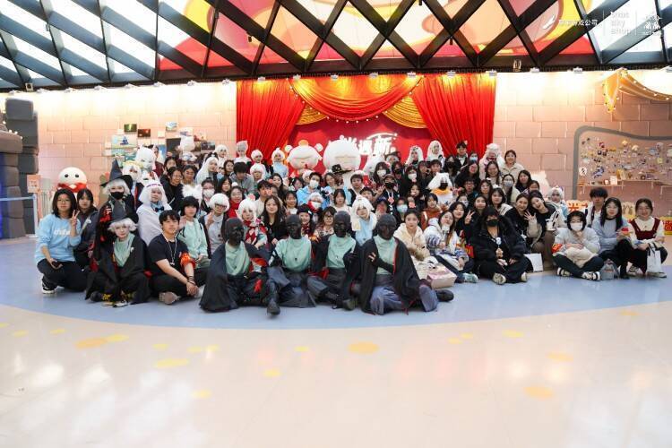 光之子友友会活动现场全景照片