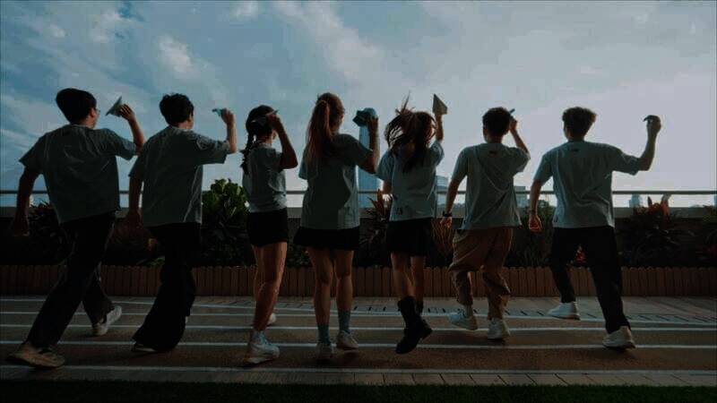 1731298075675813.jpg 益世界家人合唱主题曲画面图片