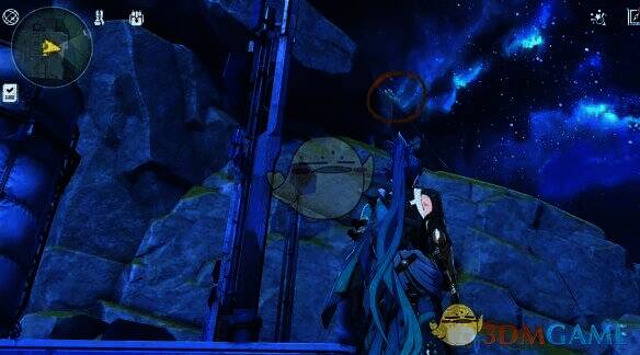 朝着山上行进的路线图片