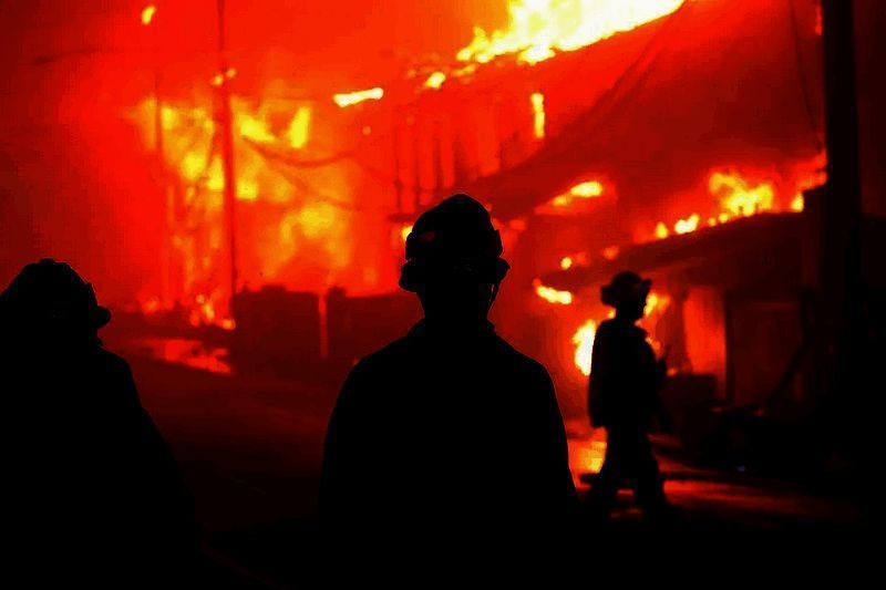 加州山火现场景象