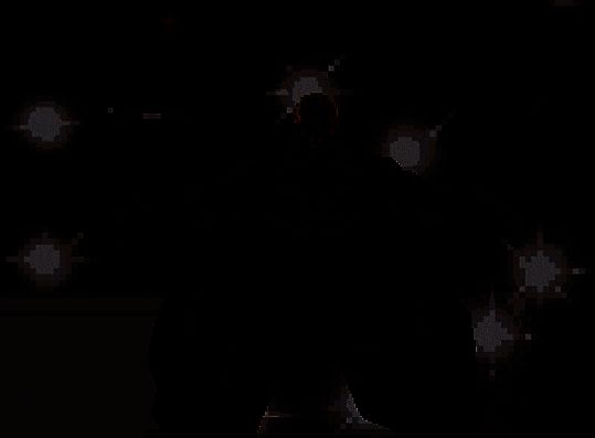 吉斯坠楼的场景图片