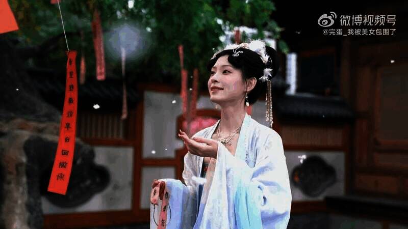 《完蛋!我被美女包围了2》相关画面1