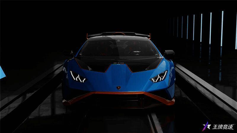 兰博基尼Huracán STO在长直线赛道上行驶图