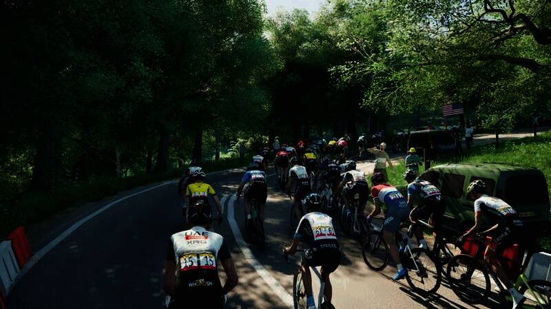 《环法自行车赛2025》游戏特点展示图片5