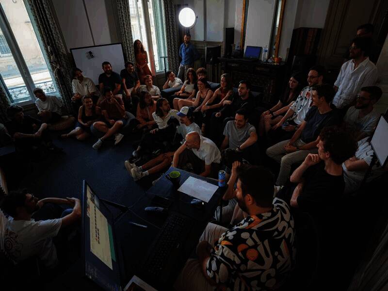 《光与影：33号远征队》游戏画面2