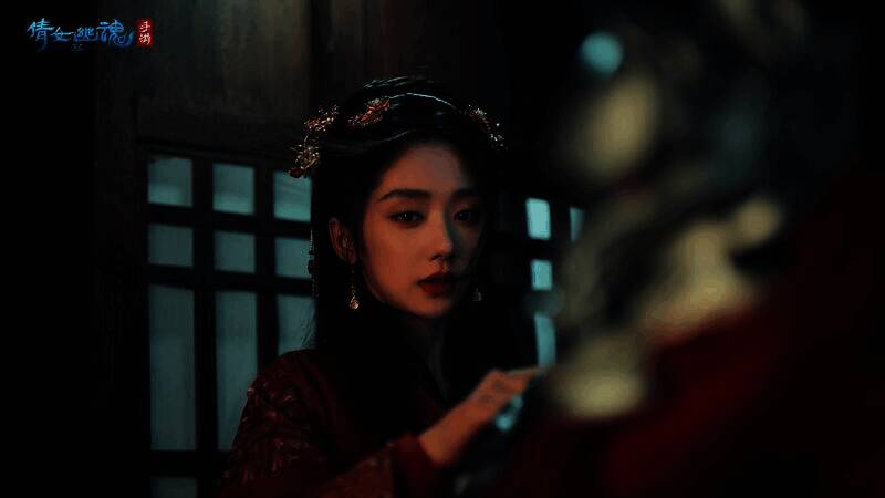 女战狂与新娘容颜相同画面