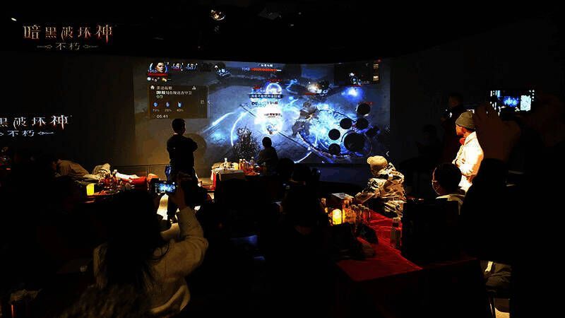 圣迹战歌友谊赛现场画面