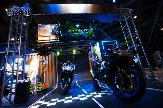 《碧蓝航线》CICF漫展展台现场图