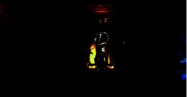 躲避机关攻击画面图片