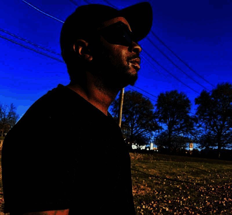 《塞西尔：酒店惊魂》制作人Tony Brown相关图片