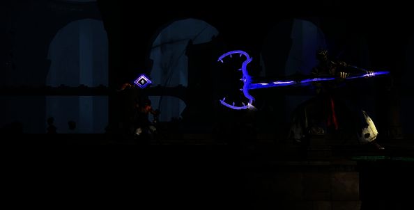 BOSS抓住主角的场景图片