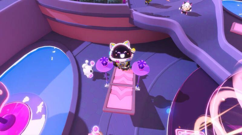 蛋仔们在舞台现场互动