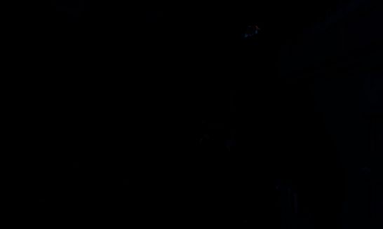 从平台最左边跳下的场景图