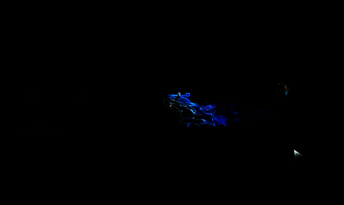 从木板跳到左边平台图