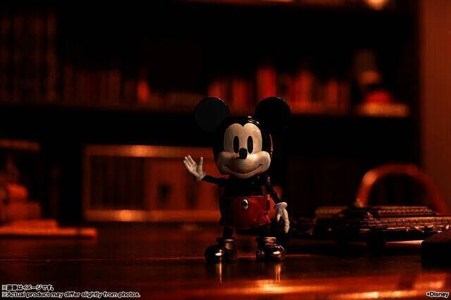 超合金变形版米老鼠模玩外观展示