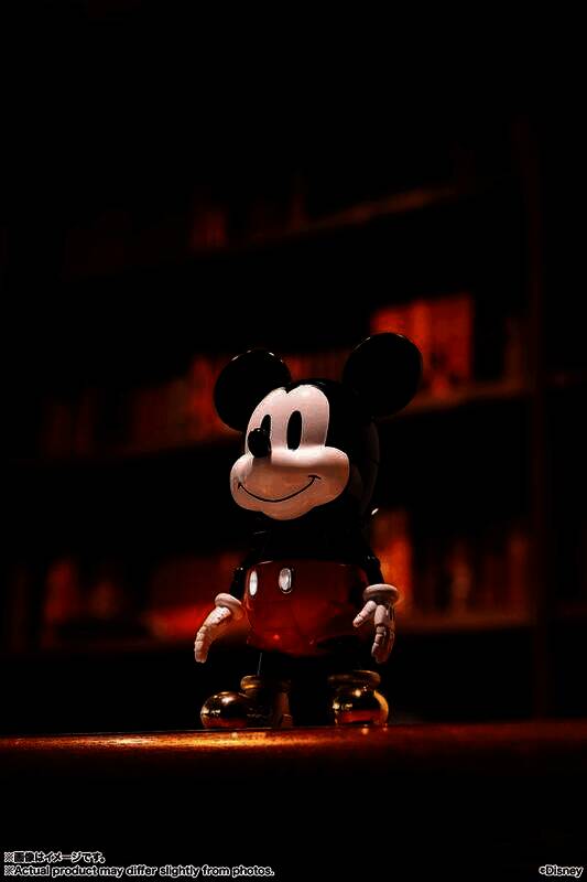 超合金变形版米老鼠模玩细节展示