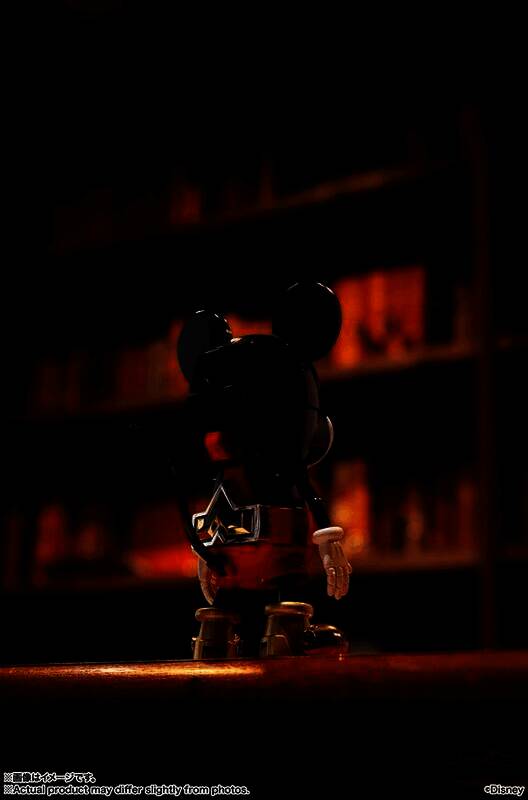 超合金变形版米老鼠模玩多角度展示