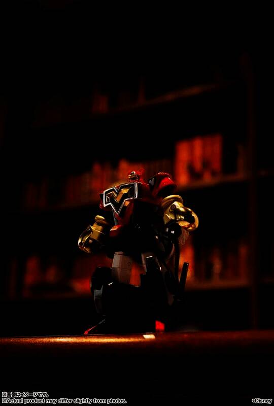 超合金变形版米老鼠模玩不同视角展示