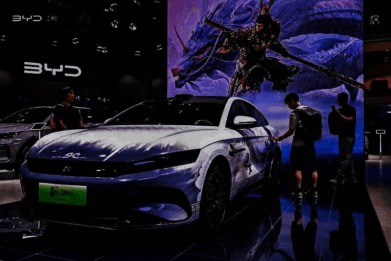 2024广州车展比亚迪与《黑神话：悟空》联动痛车及现场情况