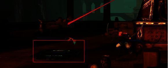 地面上的银白色台子图