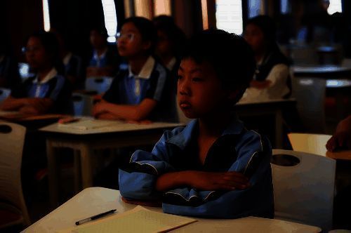 活动所捐赠的书籍和设备