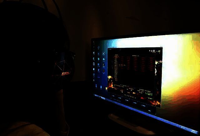 2.png 墨镜猫相关图片2