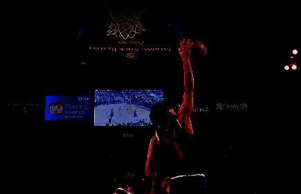 美职篮全明星球员扣篮瞬间