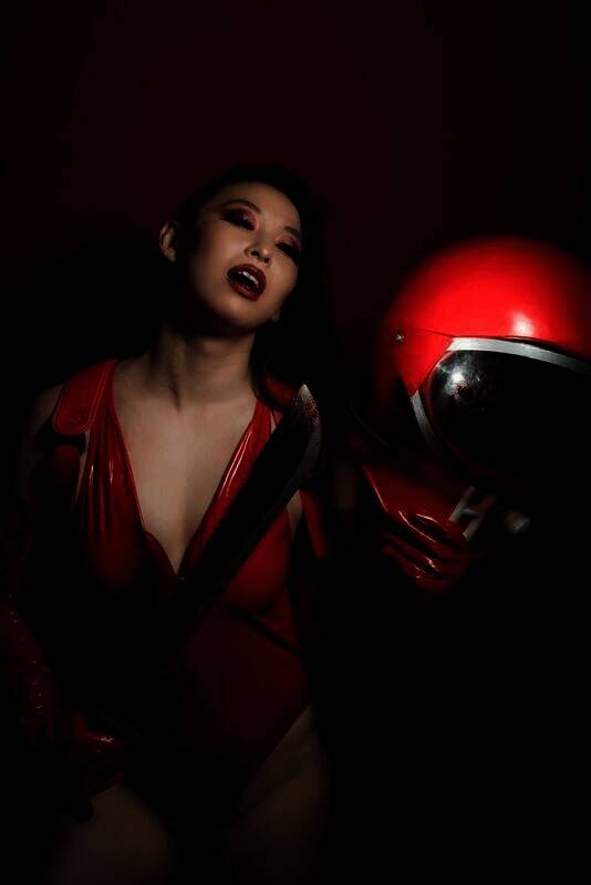 《羊蹄山之魂》女主脸模性感新照