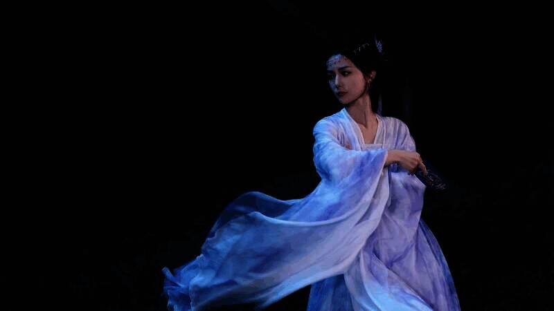 《美女，请别影响我成仙》游戏截图1