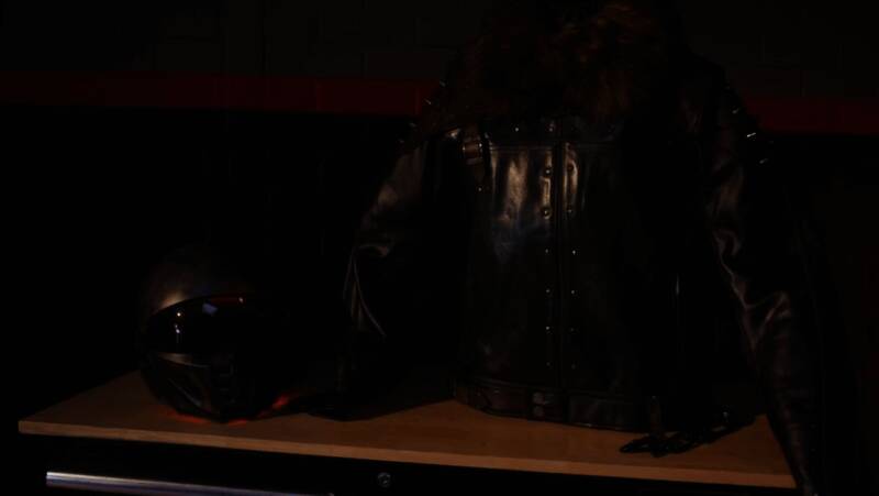 《毁灭战士:黑暗时代》联名款定制机车细节图5