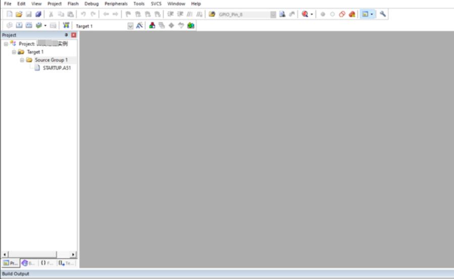 工程主界面展示，左侧为项目资源树，右侧为空白代码编辑区