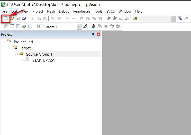 Keil编辑界面,顶部工具栏显示新建文件按钮被高亮
