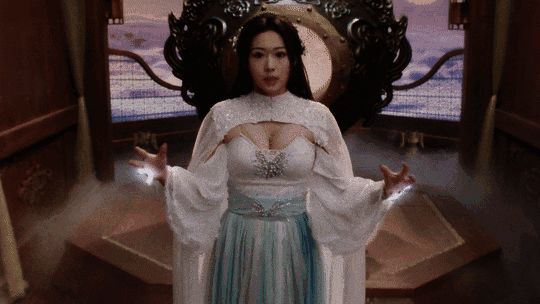 雷电交加的天空下，角色施展法术抵抗天劫的震撼场面