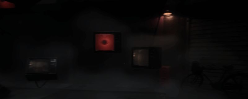 《无人》游戏中大街上的大号椅子画面