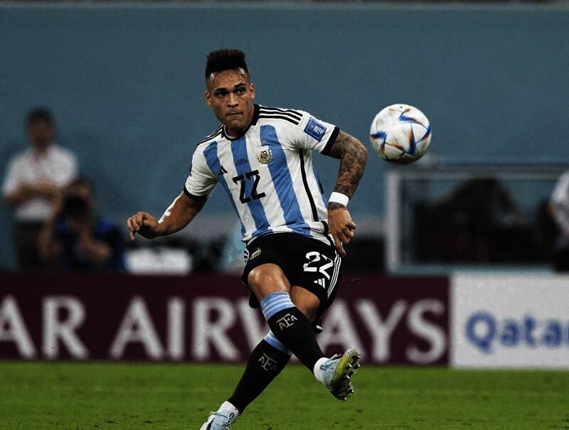 劳塔罗相关赛场画面