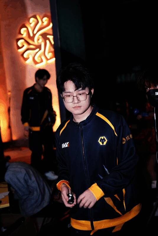 Wolves_Jelly相关精彩瞬间图片