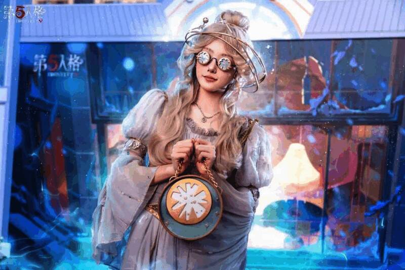 COSER扮演庄园角色现场图