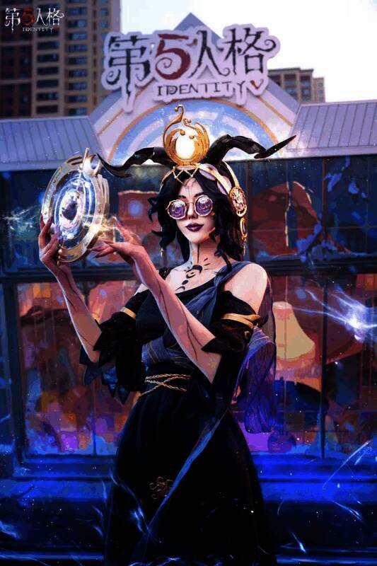 活动现场热闹场景图