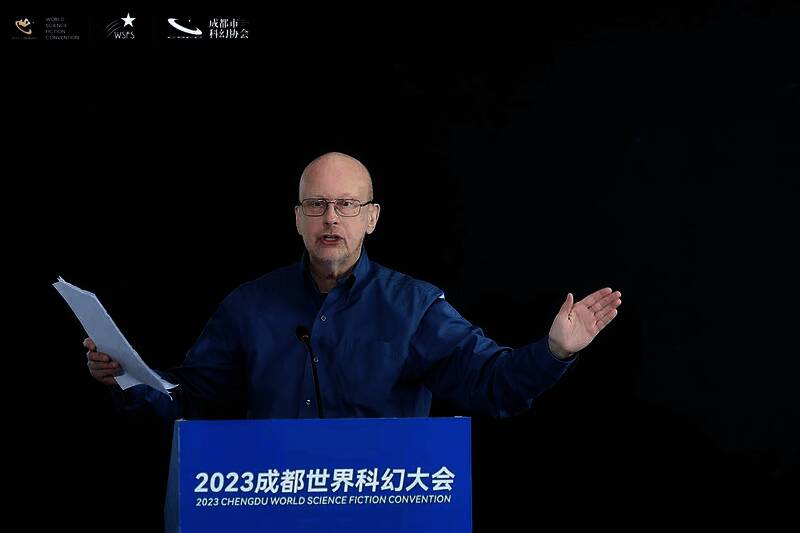 颁奖嘉宾知名科幻作家,雨果奖、星云奖得主罗伯特·索耶