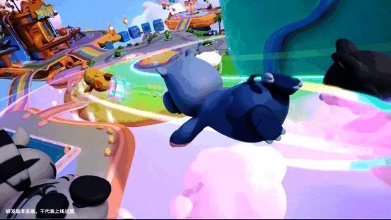 乐园广场热闹场景