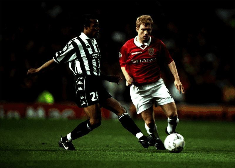 戴维斯比赛精彩瞬间图