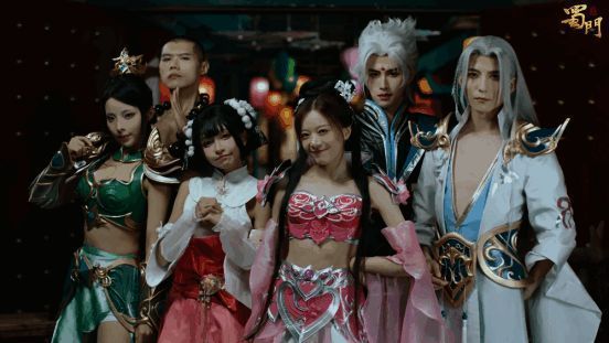 主播骆歆演绎《蜀门》手游百花职业画面