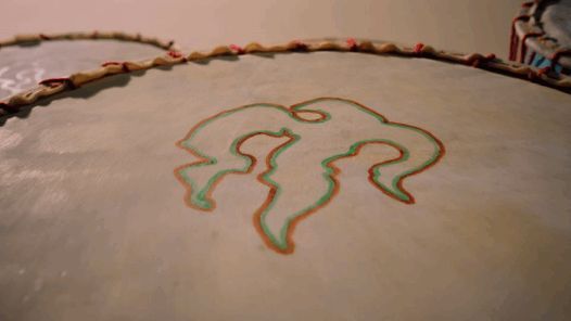 赛神节中鼓作为乐器表演的想象画面