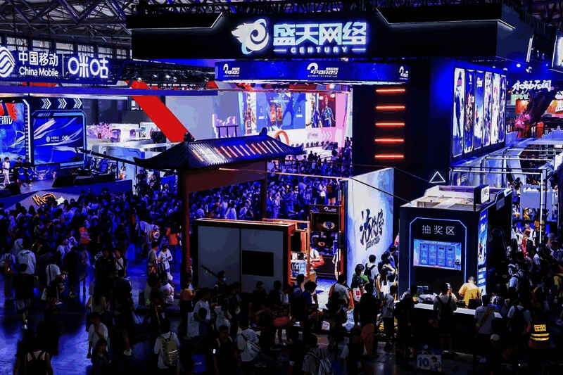 盛天网络2023 ChinaJoy现场惊喜礼物发放