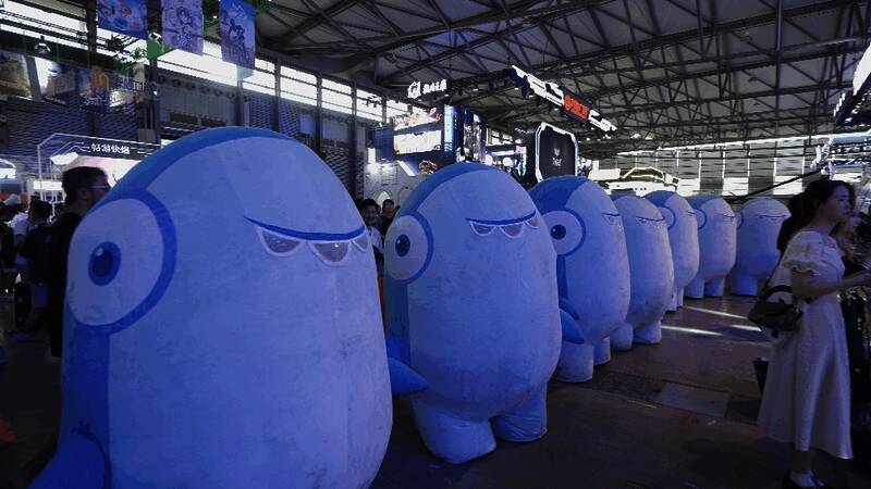 《太空行动》抓鲨现场图片