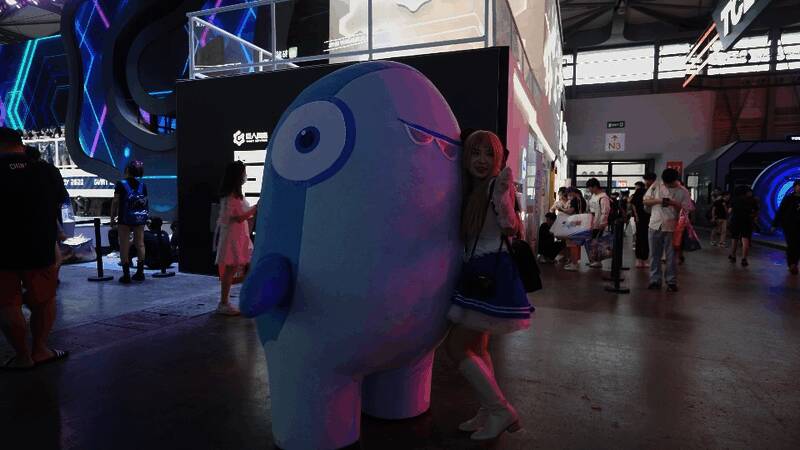 《太空行动》ChinaJoy现场热闹场景图片