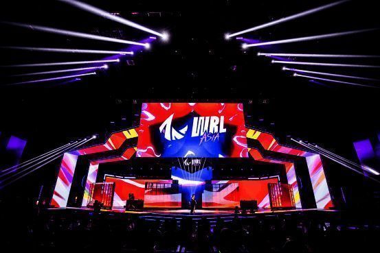 明星表演赛现场照片1